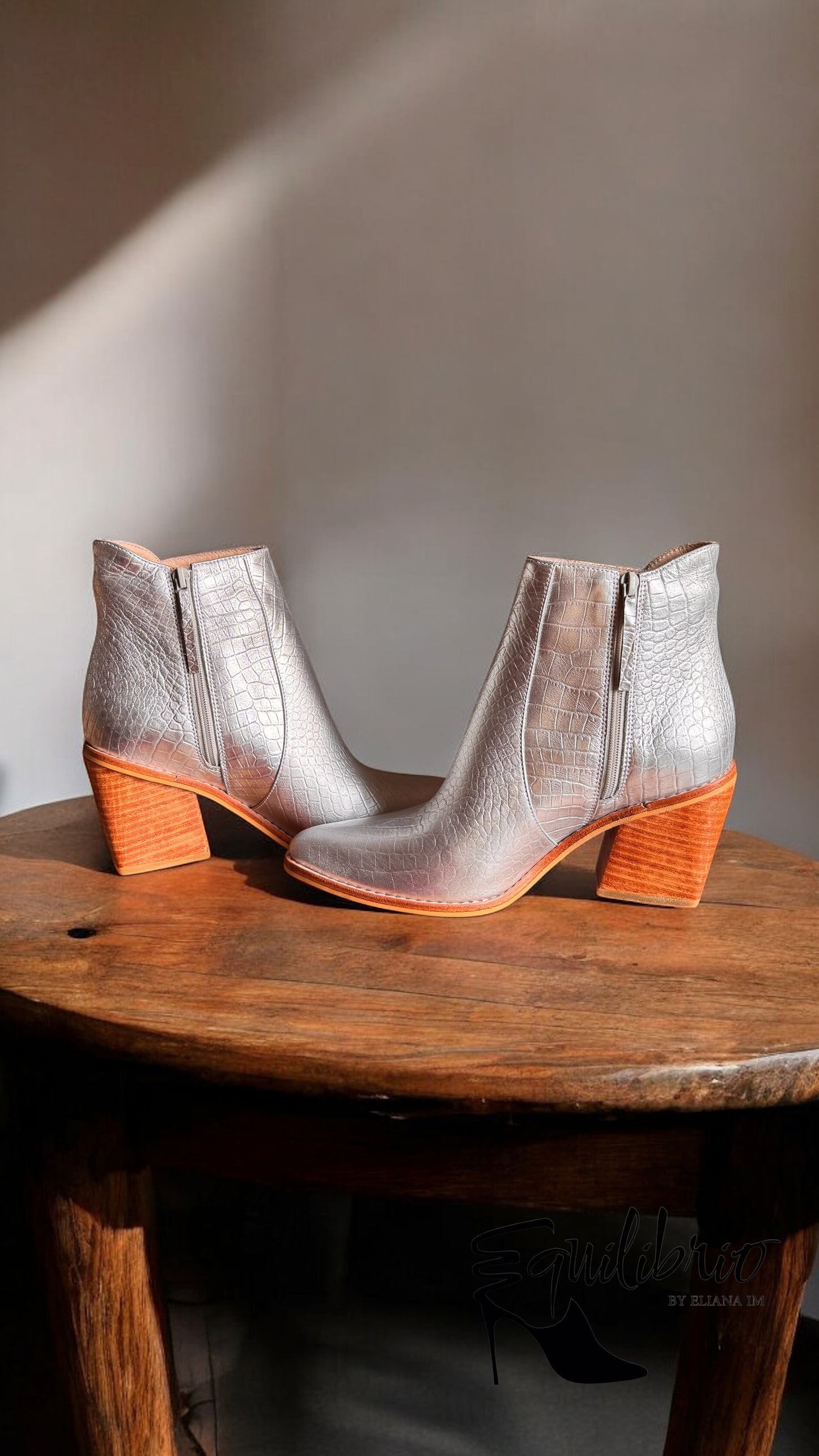 Botines Equilibrio Plata