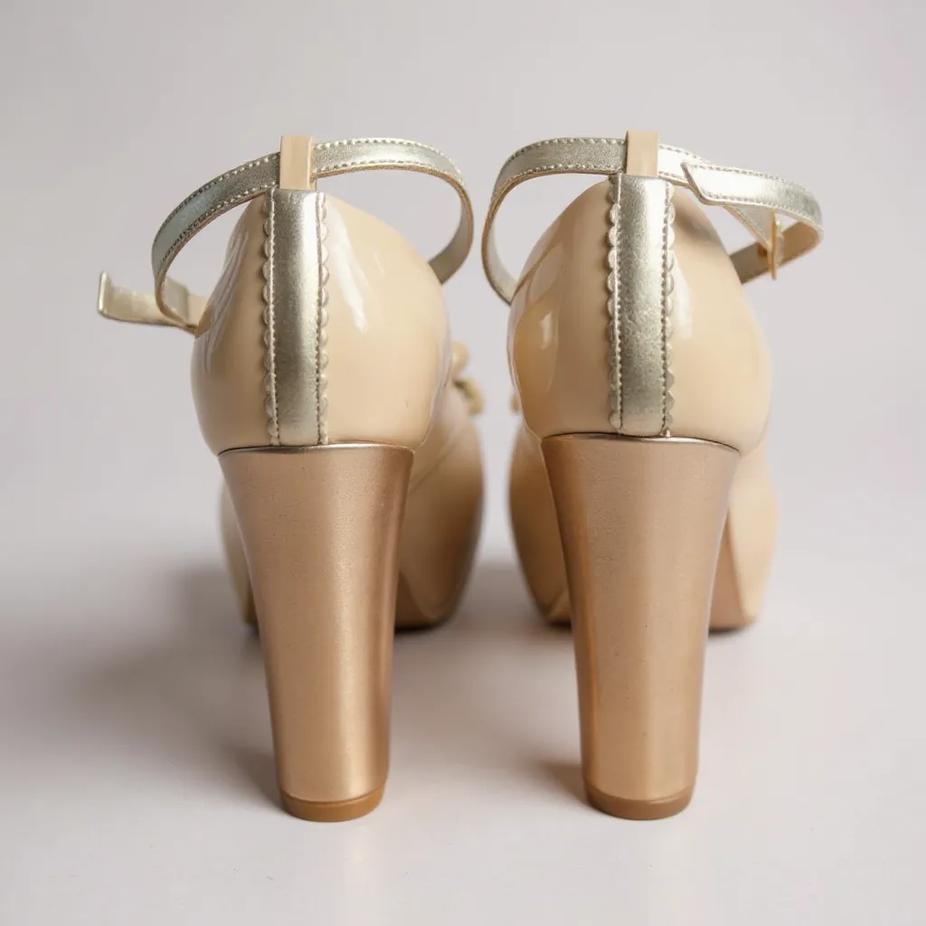 Nude Love
